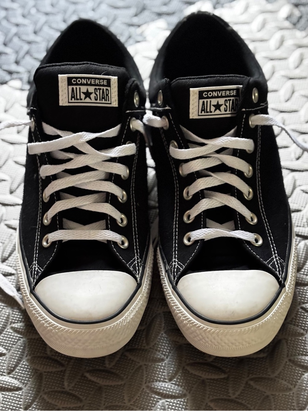 CONVERSE  Men's Chuck Taylor All Star High Street Ox in Black/White  (11.5)